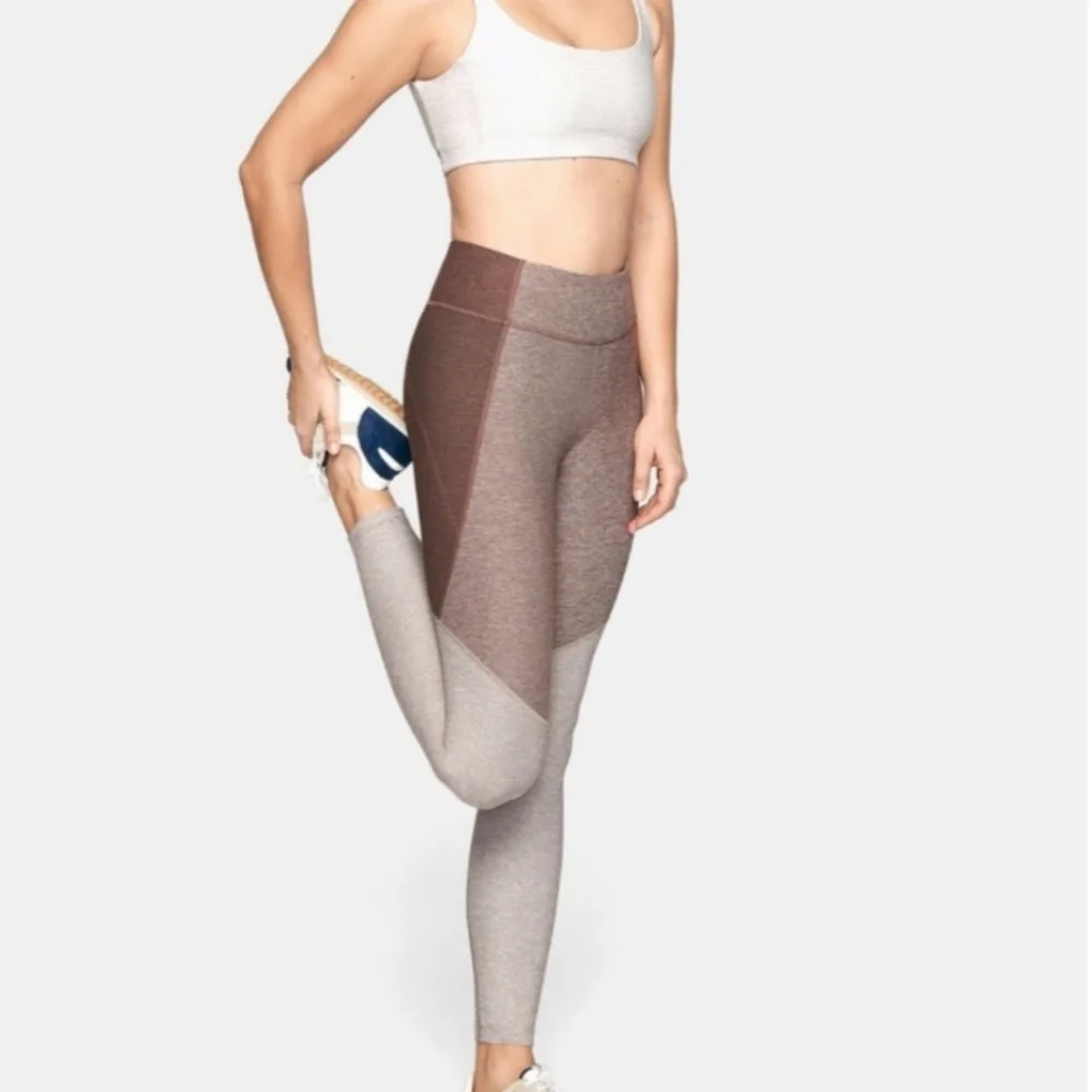 OUTDOOR VOICES Tri-Tone 7/8 Leggings Cream - Picture 2 of 8